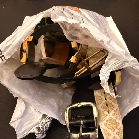 Assorted Lot of 15  Watches - Various Styles & Brands Including VTG - Picture 10 of 10